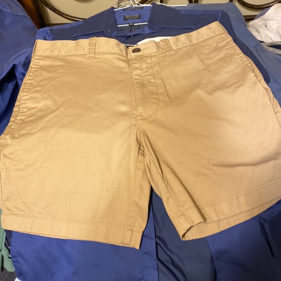 J. Crew Other - J Crew 7” flat front khaki shorts - new never worn